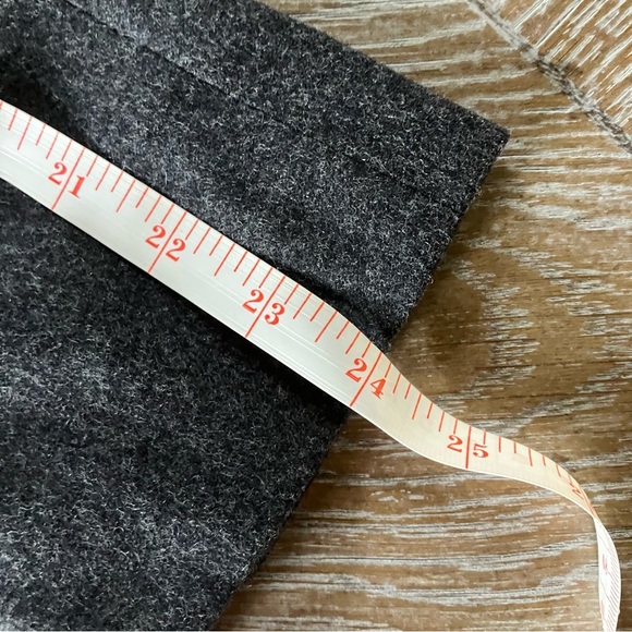 Banana Republic A-Line Gray Wool Skirt Womens Pleated Lined Side Zip (10) - Picture 6 of 9